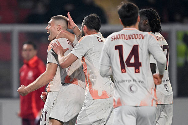 dovbyk-2-lecce-roma