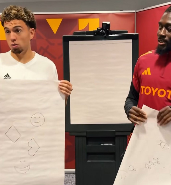 el-aynaoui-kone-draw-on-my-back-challenge