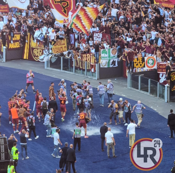 festa-roma-curva-sud-derby-2
