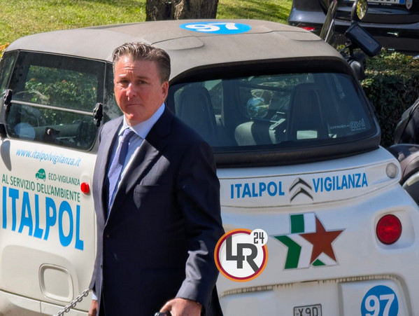 whatsapp-image-2025-10-09-at-12-21-17-2