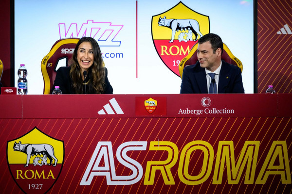 as-roma-partnership-sponsor-wizz-air-michael-gandler-silvia-mosquera